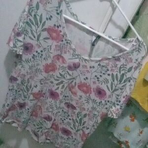 Free Floral Short Sleeve Women's Top